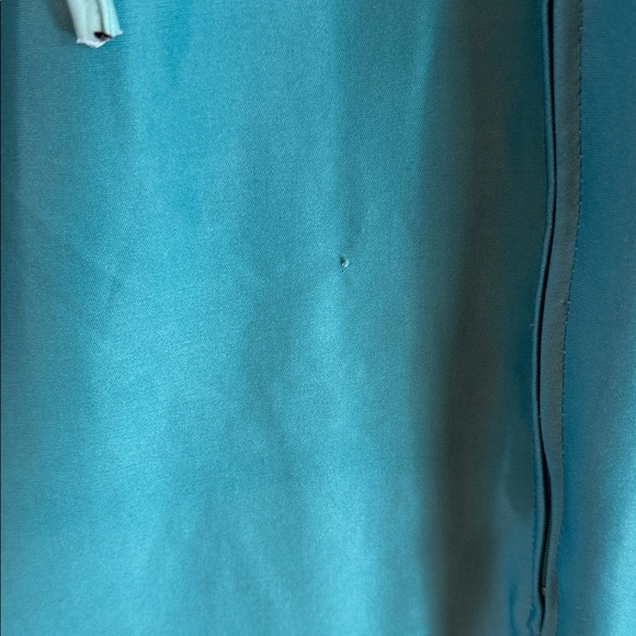 Vintage Tiffany & Co. Light Turquoise Loungewear Top with Blue Embroidered Label - Picture 7 of 8